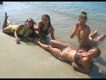 Girls on Beach, cool HD wallpaper