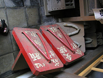Traditional Geisha Geta's, japanese, geisha, wood, shoes HD wallpaper