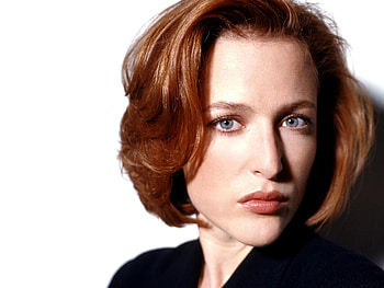 Actress , Stunning Portraits, Hollywood Sensation, On-Screen Charisma HD wallpaper