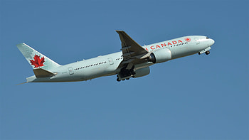Air Canada Boeing 777, Sydney airport, C-FIVK HD wallpaper
