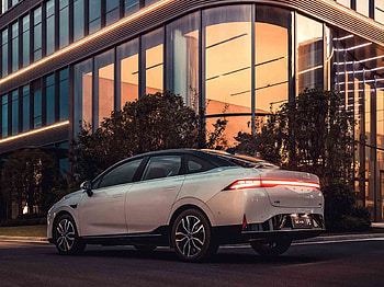Stop Signal, XPeng P5 sedan HD wallpaper