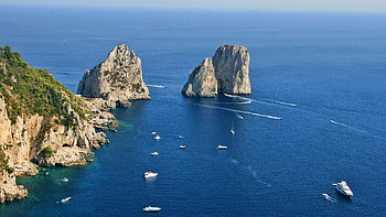 Capri Island, Boat tours, Exquisite excursions, Unforgettable memories HD wallpaper
