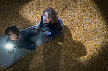 A Quiet Place, Intense horror, Haunting backdrop, Inescapable fear HD wallpaper