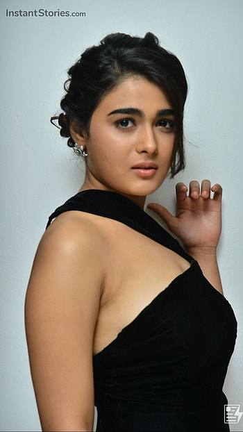 Shalini Pandey, South, Shalini Heroine HD phone wallpaper