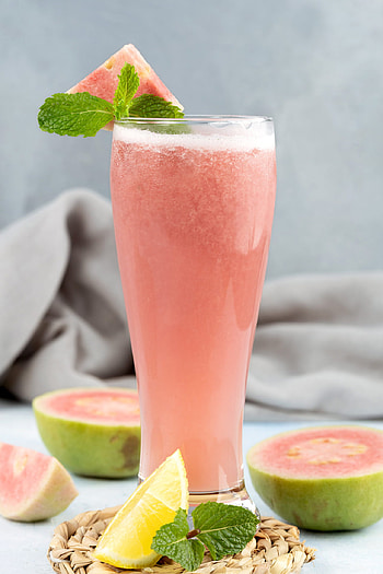 Homemade guava juice, Tropical drink, Refreshing taste, Simple recipe HD phone wallpaper