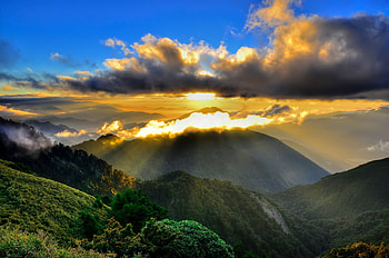 Nature, Mountains, Sun, Clouds, Beams, Rays, Fog, Morning HD wallpaper