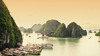Halong Bay, Unspoiled paradise, Enchanting nature, Exquisite beauty HD wallpaper