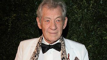 Ian McKellen, Young actor, Captivating , SheKnows HD wallpaper