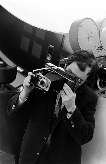 Stanley Kubrick, Space odyssey, Extraordinary visuals, Astral adventure HD phone wallpaper