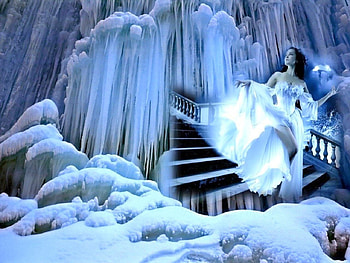 Queen of ice, blue, magic, cold, girl, beautiful, stair, splendor, lovely, ice HD wallpaper