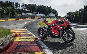 Ducati Superleggera V4, 2022, side view, exterior, red black Superleggera V4, Italian sportbikes, Ducati, Circuit de Spa-Francorchamps, Eau Rouge HD wallpaper