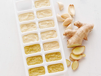 Garlic or ginger, Versatile ingredients, Delicious recipes, Food Network suggestions HD wallpaper