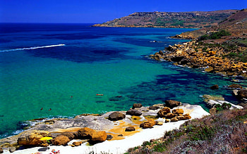 BLUE LAGOON, ships, coast, clear, ocean, stones, beach HD wallpaper
