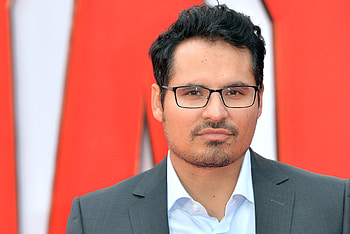 Michael Pena, Fantasy Island, Shady Mr. Roarke, Reboot HD wallpaper