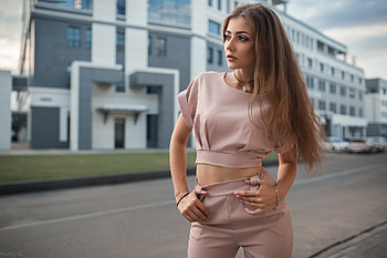 Model Looking Into The Distance, girls, model HD wallpaper