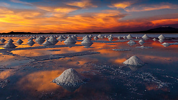 Sunset at Salar De Uyuni, Bolivia, Travels, Windows 10 Spotlight HD wallpaper