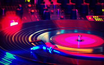 disco vinyl nights colorful turntable record spinning fast on music music and dance HD wallpaper