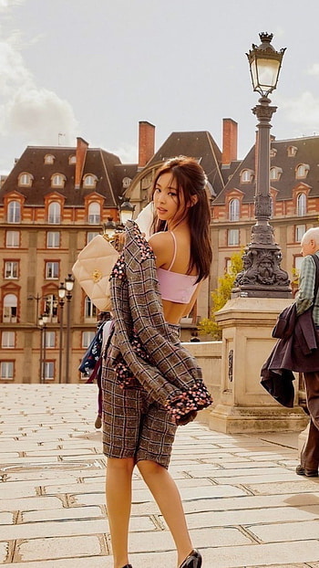 Jennie, blackpink, standing, korea, pretty, kpop, singer, asian, cute HD phone wallpaper
