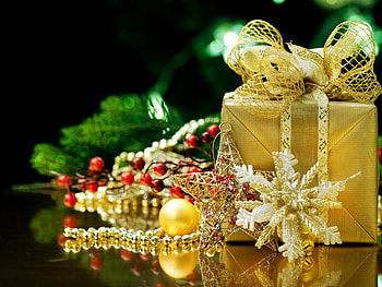 Happy holidays, december, decoration, christmas, new year HD wallpaper