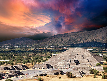 Pyramid of the Moon, Teotihuacan HD wallpaper