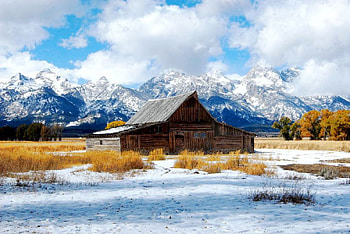 Grand Teton NP, Wyoming, winter, barn, snow, landscape, clouds, aky HD wallpaper