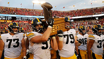 Cy-Hawk Trophy, Iowa Hawkeyes Football HD wallpaper