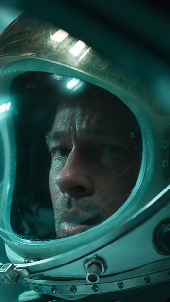 Ad Astra, Brad Pitt's intense portrayal, Ultra , Stellar performance HD phone wallpaper