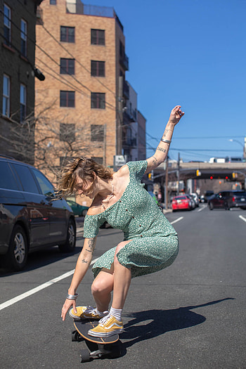 Kristen Noelle, Girl Skateboarding HD phone wallpaper
