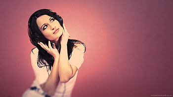 listening to music, pink, music, relax, girl, enjoy HD wallpaper