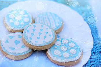 Snowflake, cookies, sweets HD wallpaper