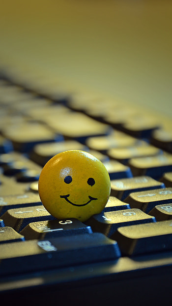 Smile Wale, Keyboard Background HD phone wallpaper