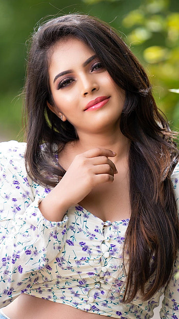 Kruthika Rao, kannada actress, beautiful HD phone wallpaper