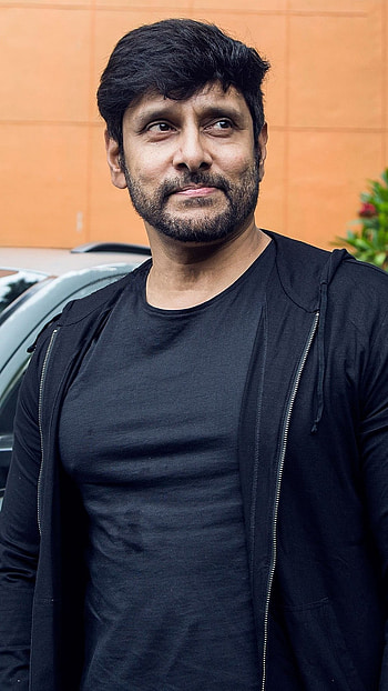Vikram Chiyaan, Hero, Vikram Chiyaan Tollywood Hero HD phone wallpaper