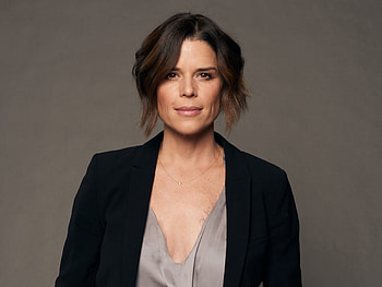 Neve Campbell, Scream franchise success, Wes Craven's legacy, Horror genre HD wallpaper
