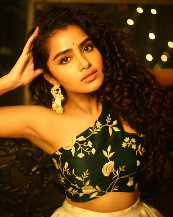 Anupama Parameswaran, eye, head, Tamil Actress, Kerala Actress HD phone wallpaper
