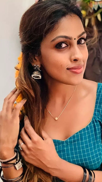Srinika, actress HD phone wallpaper