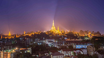 Shwedagon Pagoda, Golden light, Yangon, Spiritual radiance HD wallpaper
