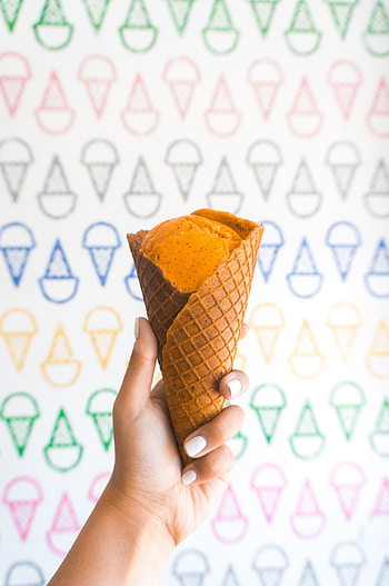 Food, Desert, Ice Cream, Hand, Fingers, Horn, Shoehorn HD phone wallpaper