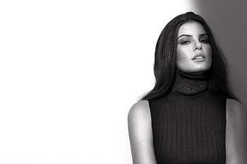 Camila Queiroz Monochrome , camila-queiroz, celebrities, girls, model, woman, monochrome, black-and-white HD wallpaper