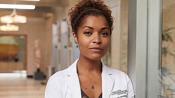 Antonia Thomas, Good Doctor return, Season 5 HD wallpaper