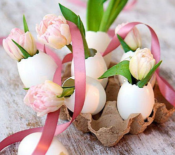 Easter decoration with tulips, still life, decoration, Easter, tulips, eggs HD wallpaper