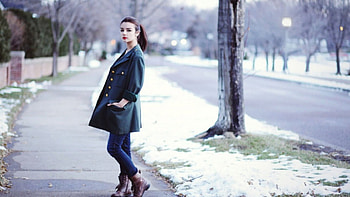 fashion girl, winter, fashion, road, snow HD wallpaper