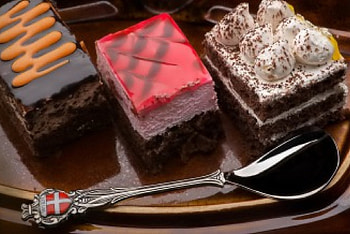 *Yummy cakes*, sweet, white, brown, jelly, chocolate, red, cake HD wallpaper