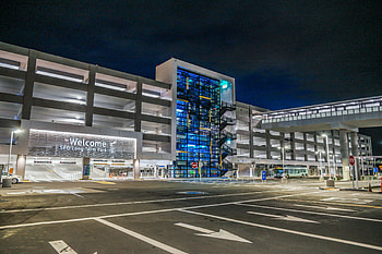 Long-Term Parking Garage No. 2, San Francisco International Airport HD wallpaper