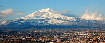 Mount Etna, Catania Sicily, Vibrant , Cultural hotspot HD wallpaper