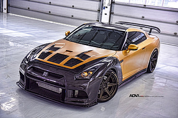 Nissan GTR R35, Gold, WIng, Sports Car, Carbon Fiber HD wallpaper