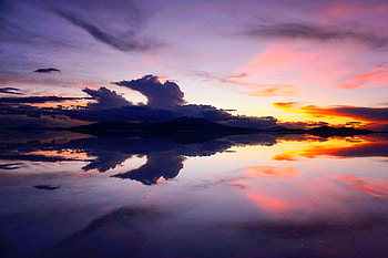 Clouds, lake and sky, sunset, reflections, dark HD wallpaper