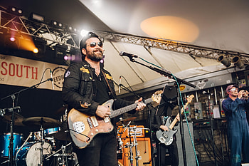 Bob Schneider, Legacy Hall, Music showcase HD wallpaper