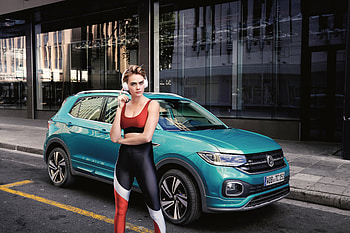 Cara Delevingne VW T Cross 2019, cara-delevingne, celebrities, girls, model HD wallpaper