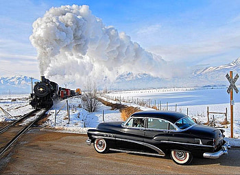 Train w Car, cool HD wallpaper